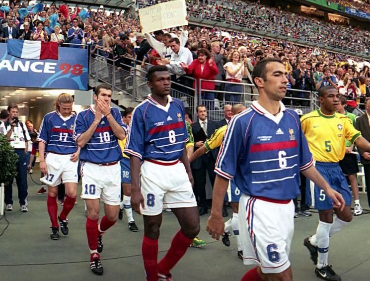 Chanson De La Coupe Du Monde 1998 COUPE DU MONDE 1998 avec cette chanson extraite du "film" : "les yeux